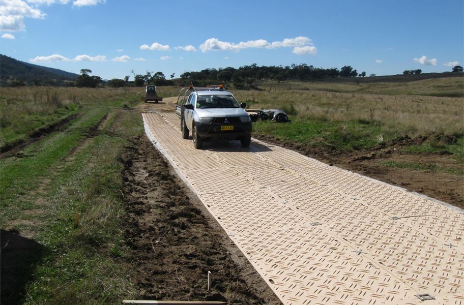 DuraDeck Ground Protection Mats Heavy Duty Protective Matting
