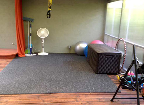 High Impact Flooring Buying Guide: Find the perfect floor for your toughest workouts.